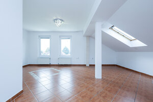 IVANKA PRI DUNAJI – veľkorysý 8-i dom, 300+ m², pozemok 890 m² — foto 20