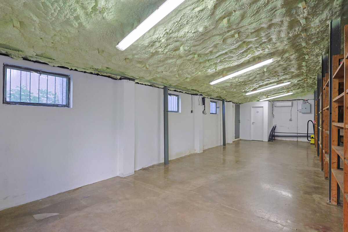 TRNAVSKÁ CESTA – 48 m² – praktický VIACÚČELOVÝ priestor + PARKOVANIE! — foto 9