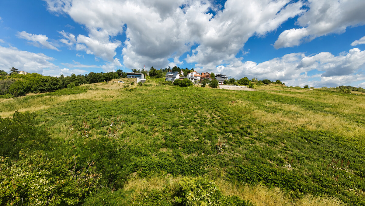 KOLIBA, stavebný pozemok 863 m2 - s výhľadom na Bratislavu — foto 5