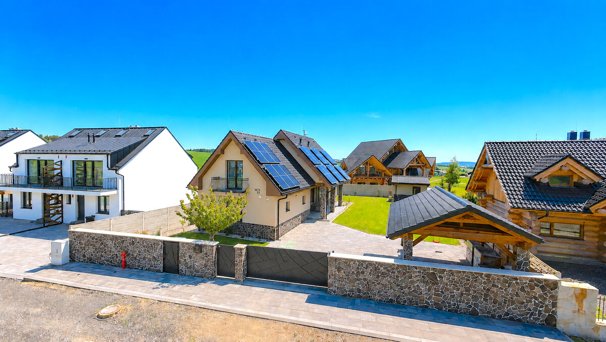 VEĽKÁ LOMNICA, 5-i RD – pri golfe s výhľadom na panorámu Tatier — foto 15