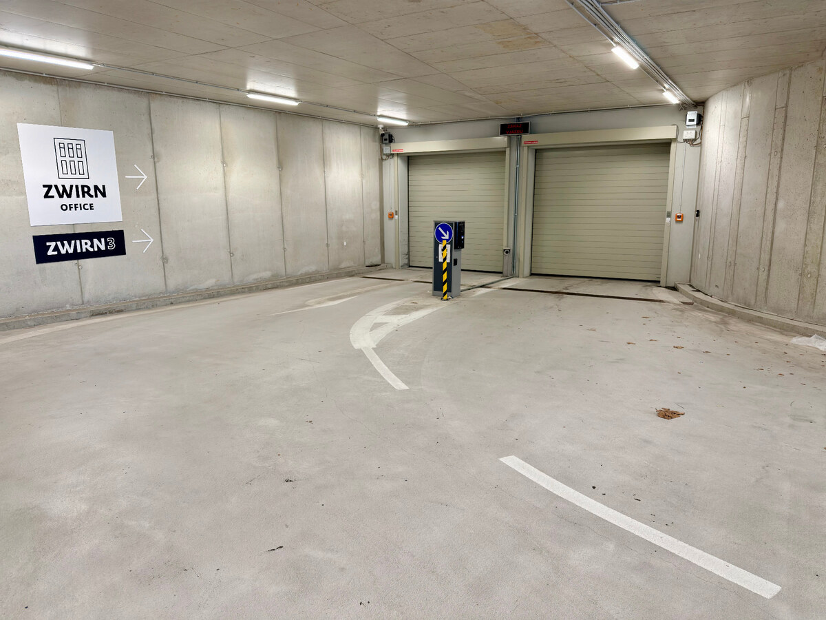 KOŠICKÁ – ZWIRN 3 | Prémiové parkovacie dvoj-státie pri výťahu (27 m²) — foto 9