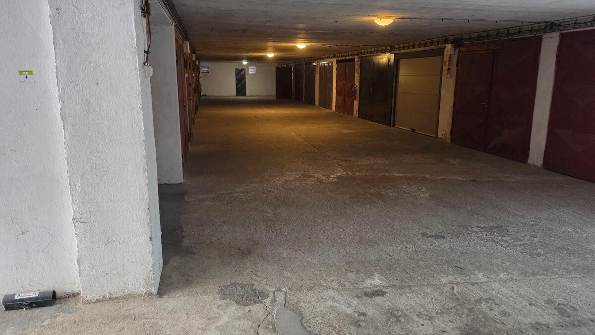PÚPAVOVÁ, samostatná garáž v garážovom dome – MIMORIADNA PONUKA — foto 5