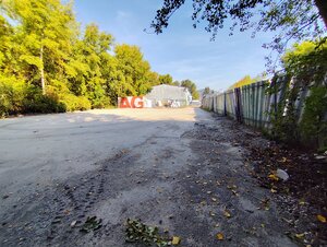 PRENÁJOM SPEVNENEJ PLOCHY – UZAVRETÝ A OPLOTENÝ AREÁL — foto 1