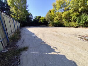 PRENÁJOM SPEVNENEJ PLOCHY – UZAVRETÝ A OPLOTENÝ AREÁL — foto 5