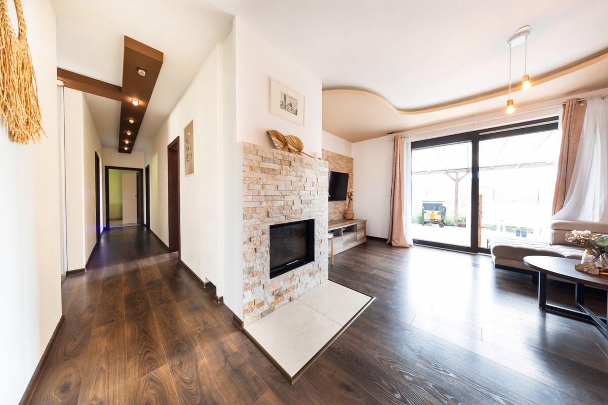 Moderný, zariadený, 4 izbový rodinný dom - v obci Andač (Zbehy) — foto 8