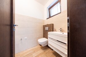 Moderný, zariadený, 4 izbový rodinný dom - v obci Andač (Zbehy) — foto 18