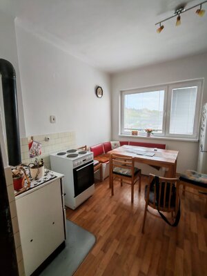 Zľava 10 000€! PREDAJ: 3-izbový byt so záhradou a garážou – Šaštín — foto 4