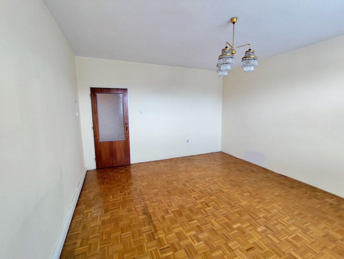 Na predaj priestranný 3-izbový byt s garážou v Nitre – Chrenová — foto 5