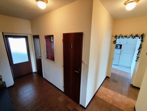 Na predaj priestranný 3-izbový byt s garážou v Nitre – Chrenová — foto 11