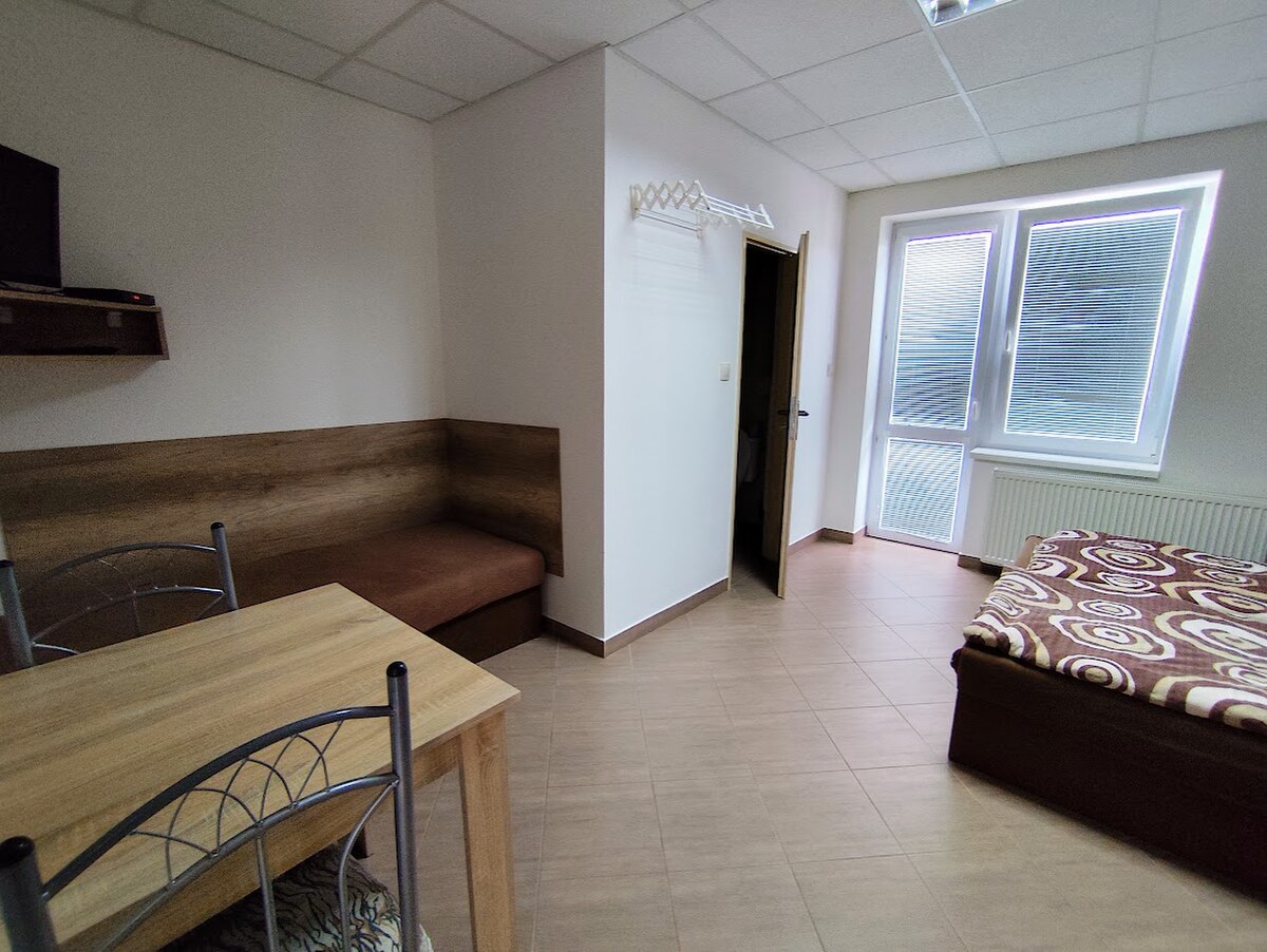 Na predaj zabehnutý ubytovací objekt – Privát - Podhájska — foto 17
