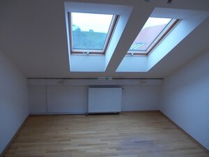 Menšia kancelária v Nitre — foto 1