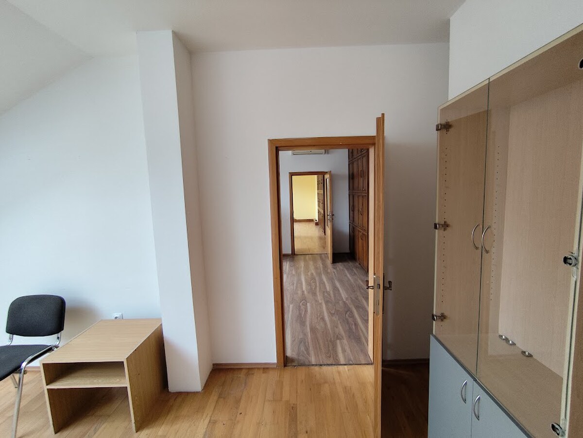 Kancelária s možnosťou rozdelenia v centre Nitry — foto 13