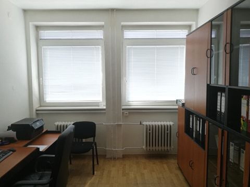 Kancelárske priestory na Chrenovej s parkovaním — foto 3