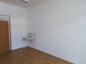 Kancelárske priestory na Chrenovej s parkovaním — foto 8