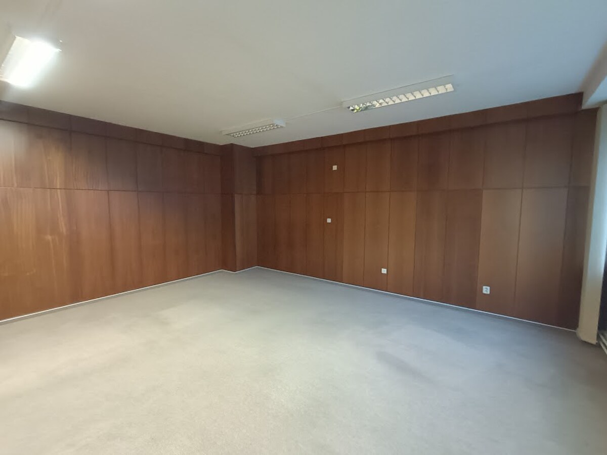 Dvojkancelária s parkovaním v Mlynárciach — foto 8