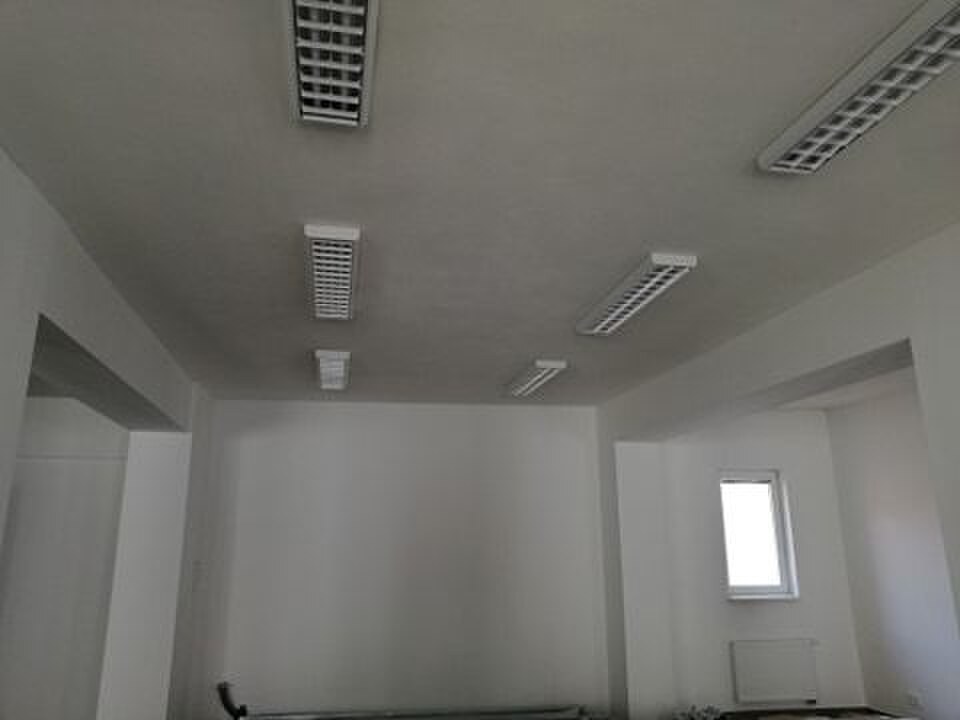 MAXFIN REAL - prenájom priestoru  113m2 na pešej zóne v Nitre — foto 3
