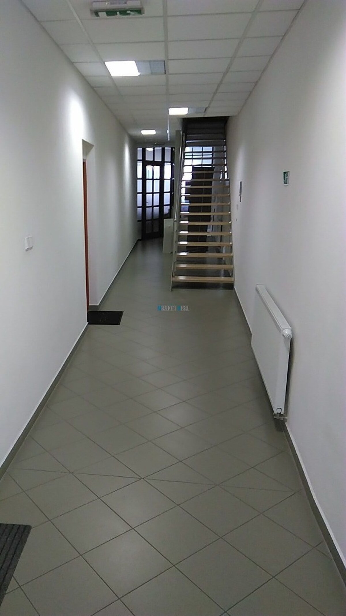 MAXFIN REAL - prenájom priestoru  113m2 na pešej zóne v Nitre — foto 5