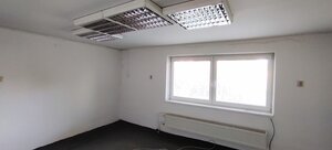 Kancelárie  v polyfunkčnej budove s parkovaním — foto 15