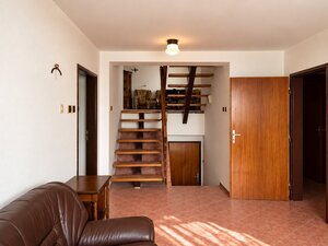 PRIESTRANNÉ RODINNÉ SÍDLO VEĽKÝ BIEL — foto 12