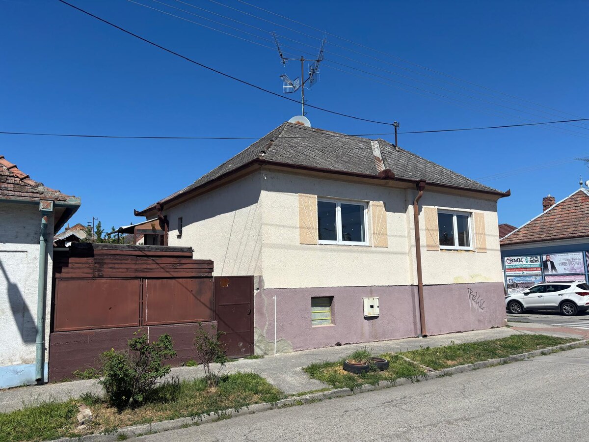 RD v lukratívnej lokalite mesta Senec s prístupom z dvoch strán