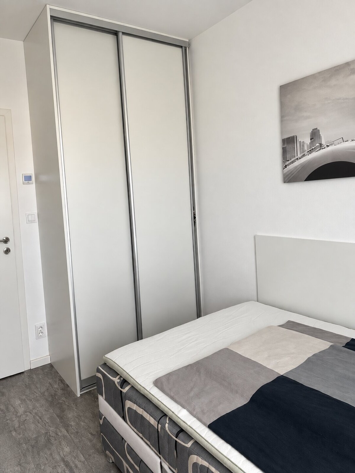 3-izb. byt s priestrannou  loggiou a 2 parkovacími miestami Senec — foto 19