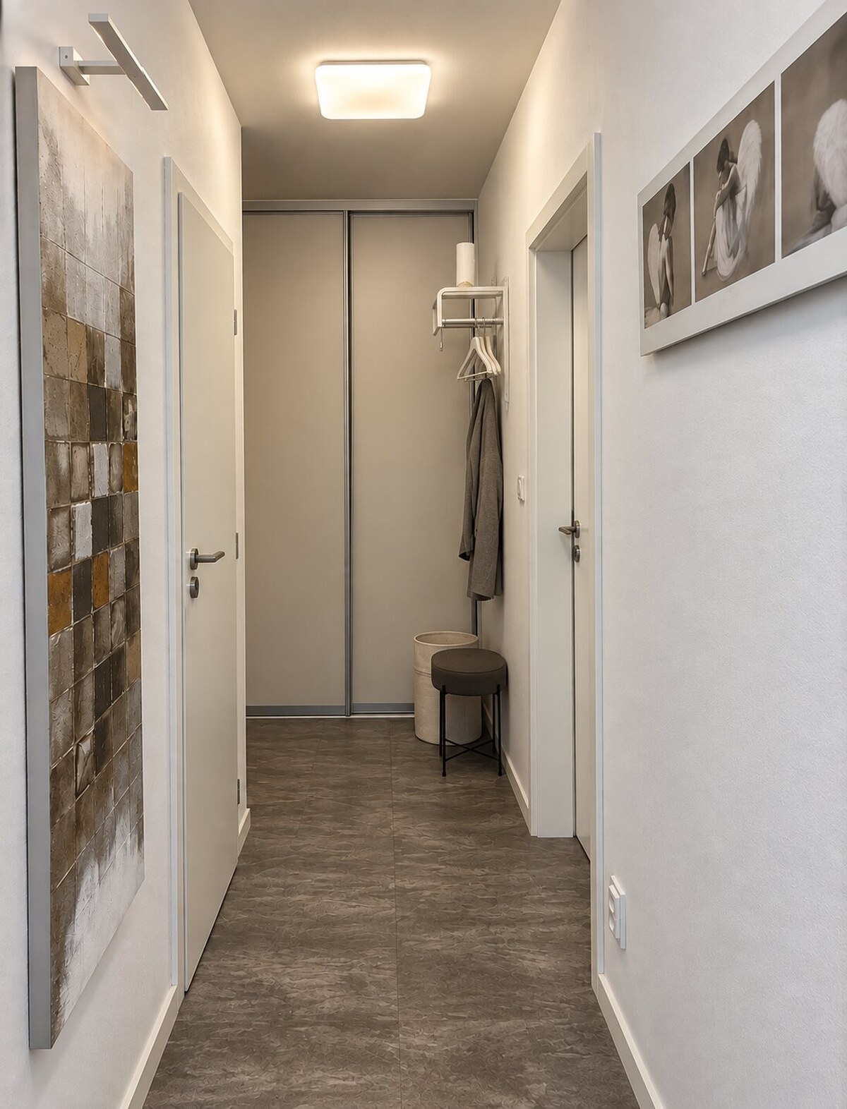 3-izb. byt s priestrannou  loggiou a 2 parkovacími miestami Senec — foto 22