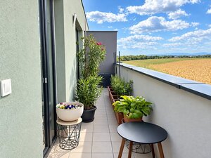 3-izb. byt s priestrannou  loggiou a 2 parkovacími miestami Senec — foto 7