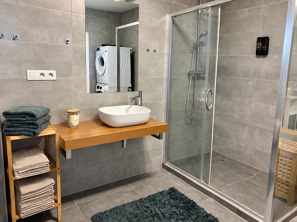 5-IZBOVÝ RODINNÝ DOM S PRACOVŇOU A SAUNOU – HURBANOVA VES, OKRES SENEC — foto 11