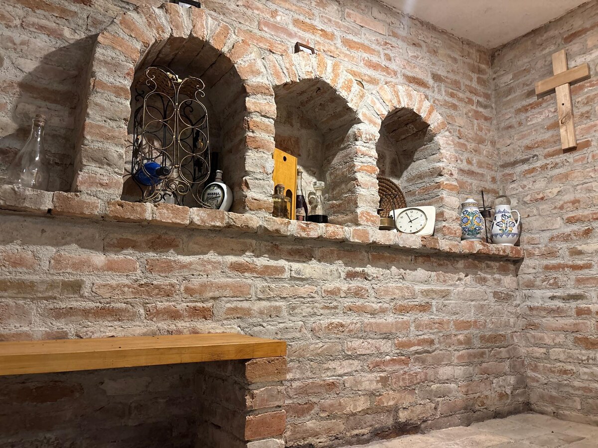REZERVOVANÝ Priestranný dom na výbornej adrese v Senci — foto 21