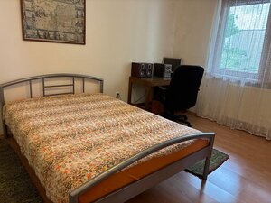 REZERVOVANÝ Priestranný dom na výbornej adrese v Senci — foto 15