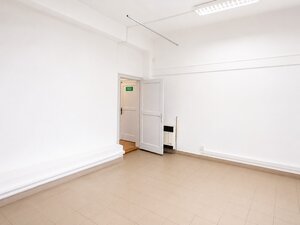 Obchodný priestor na prenájom priamo v centre Sládkovičova — foto 4