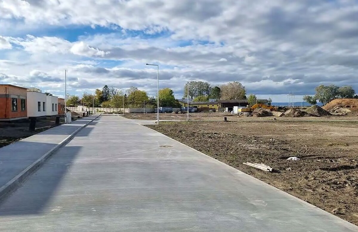 Stavebný pozemok pri jazere – HRUBÁ BORŠA, okr. SENEC — foto 4