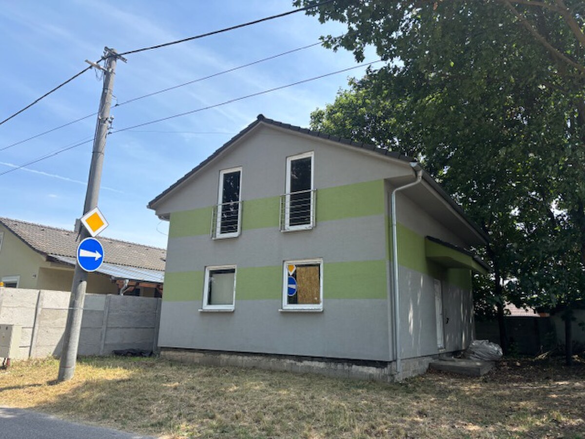 Rodinný dom pri Slnečných jazerách Reca okres Senec — foto 2