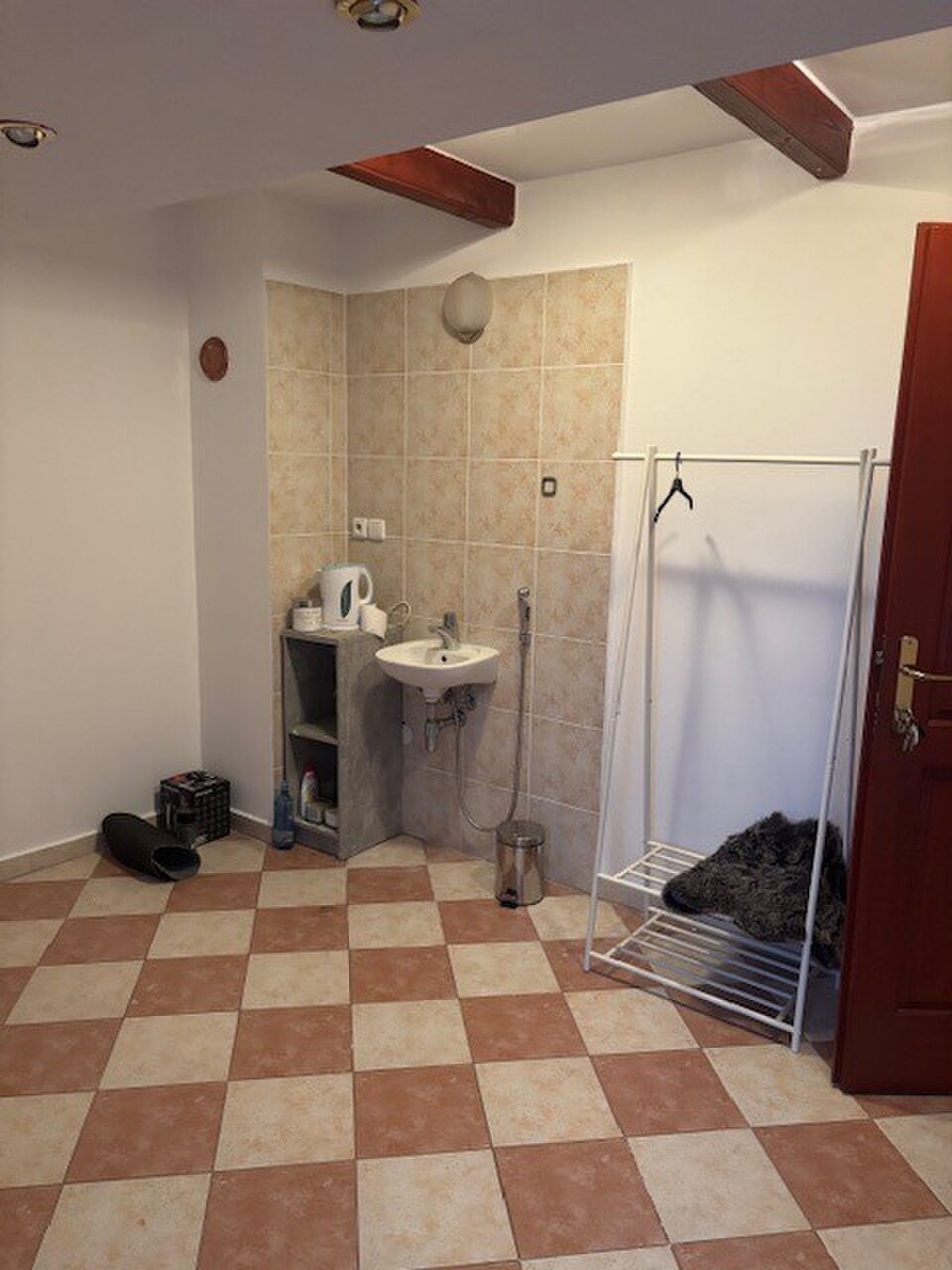 Podkrovná kancelária – ŠAFÁRIKOVA UL., SENEC — foto 2
