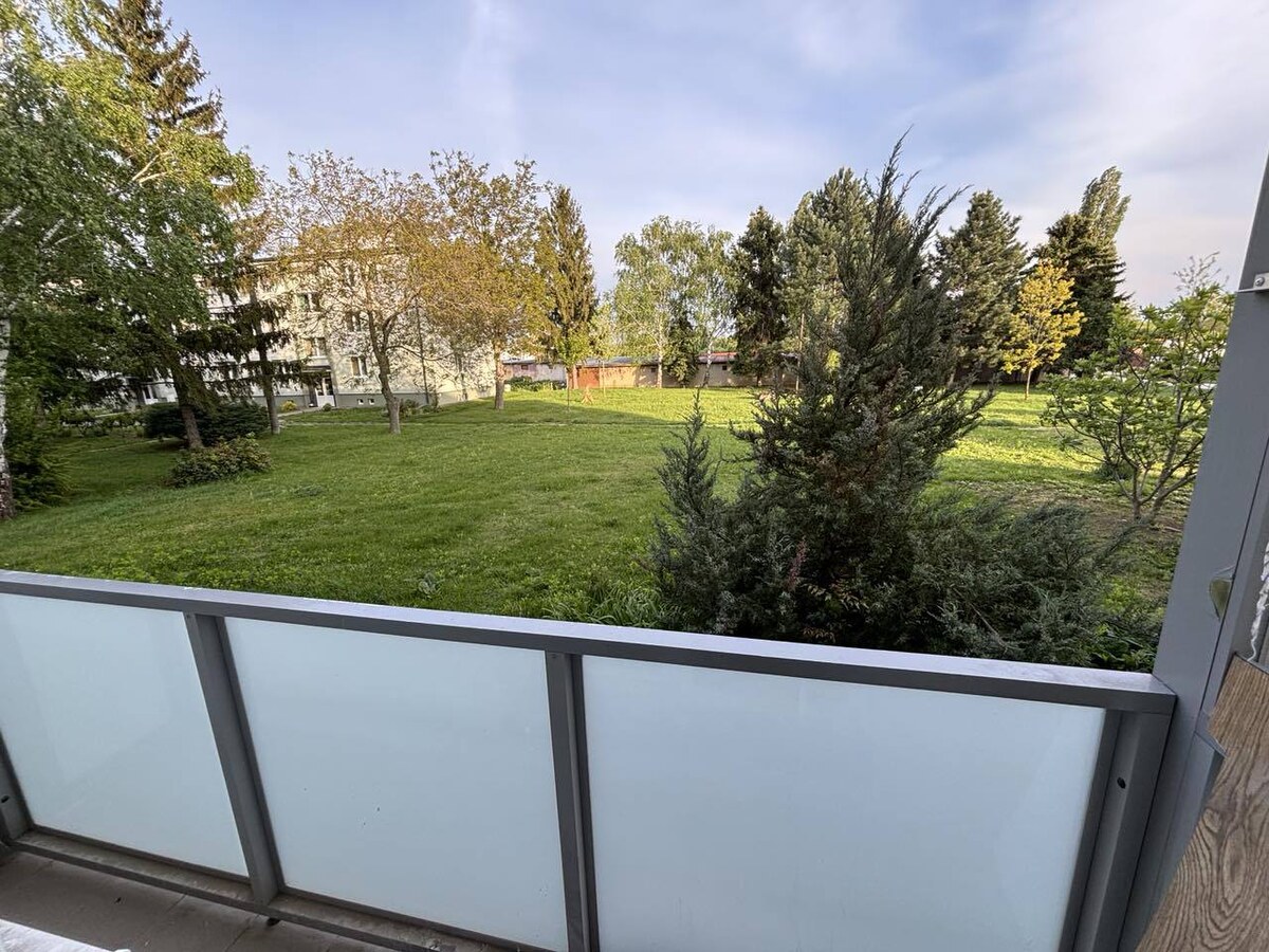 Komplet zariadený 2izbový byt s balkónom a klimatizáciou Sládkovičovo — foto 10