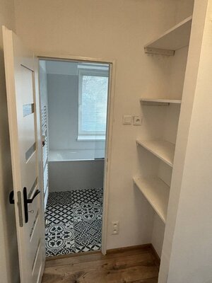Komplet zariadený 2izbový byt s balkónom a klimatizáciou Sládkovičovo — foto 9