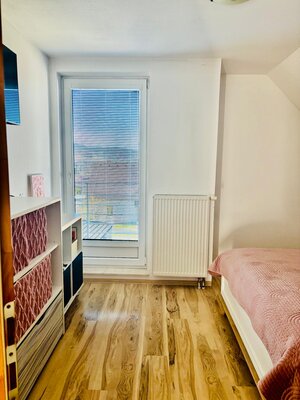 Priestranný 5-izbový rodinný dom s garážou a terasou Tvrdošín — foto 12