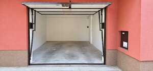NA PREDAJ GARÁŽ V SENCI , SAMOSTATNÝ ELEKTROMER, ZATEPLENÁ — foto 2