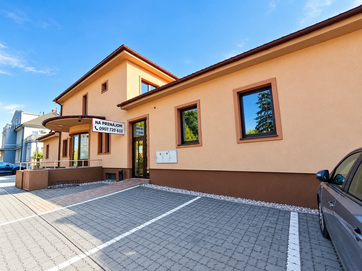 ‼️ NA PRENÁJOM ‼️ KOMERČNÝ  PRIESTOR  S  KLIMATIZÁCIOU V PARTIZÁNSKOM — foto 2