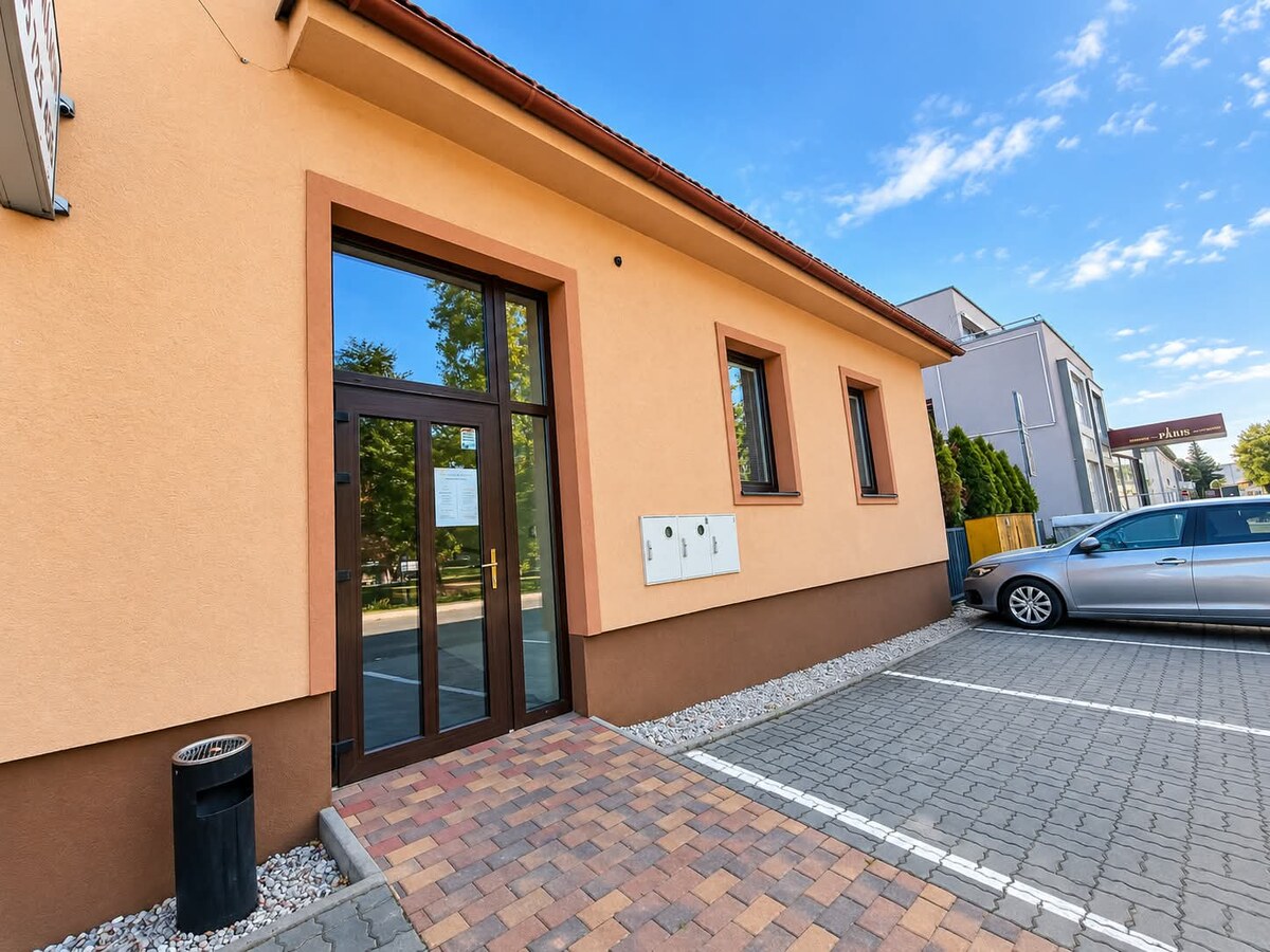 ‼️ NA PRENÁJOM ‼️ KOMERČNÝ  PRIESTOR  S  KLIMATIZÁCIOU V PARTIZÁNSKOM — foto 3