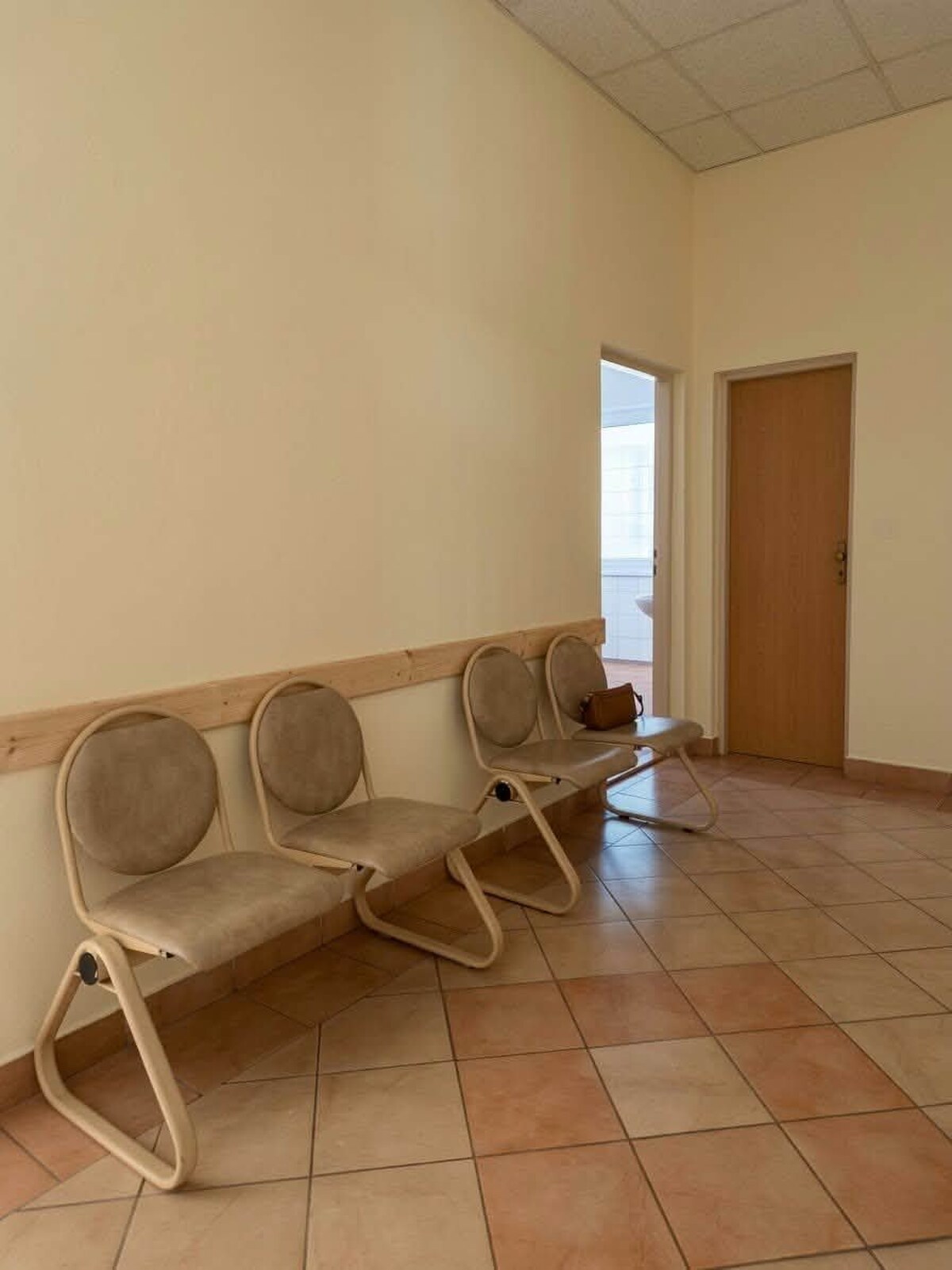 ‼️ NA PRENÁJOM ‼️ KOMERČNÝ  PRIESTOR  S  KLIMATIZÁCIOU V PARTIZÁNSKOM — foto 6
