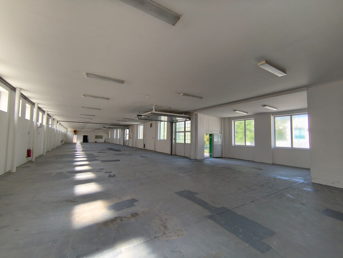 Predaj -prenájom podnikateľského objektu Včelárska ulica Prievidza — foto 4
