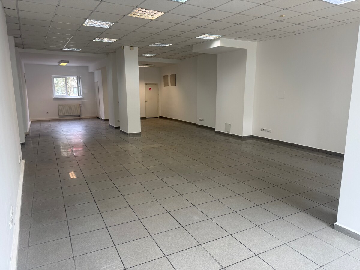 Prenájom obchodného priestoru v centre mesta Prievidza — foto 4