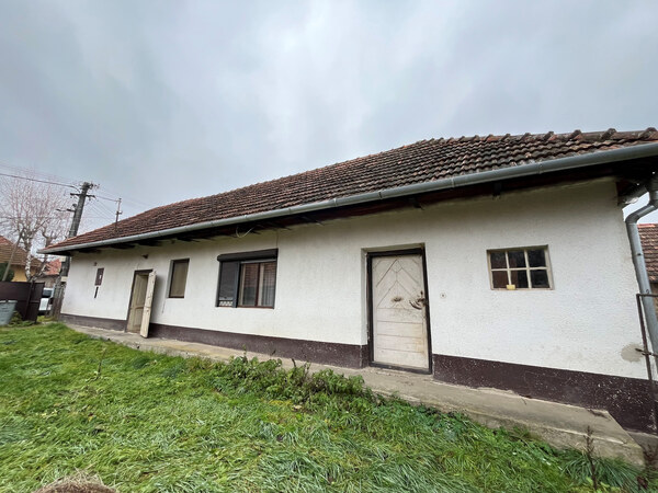 Predané - rodinný dom na predaj, Bátovce okres Levice