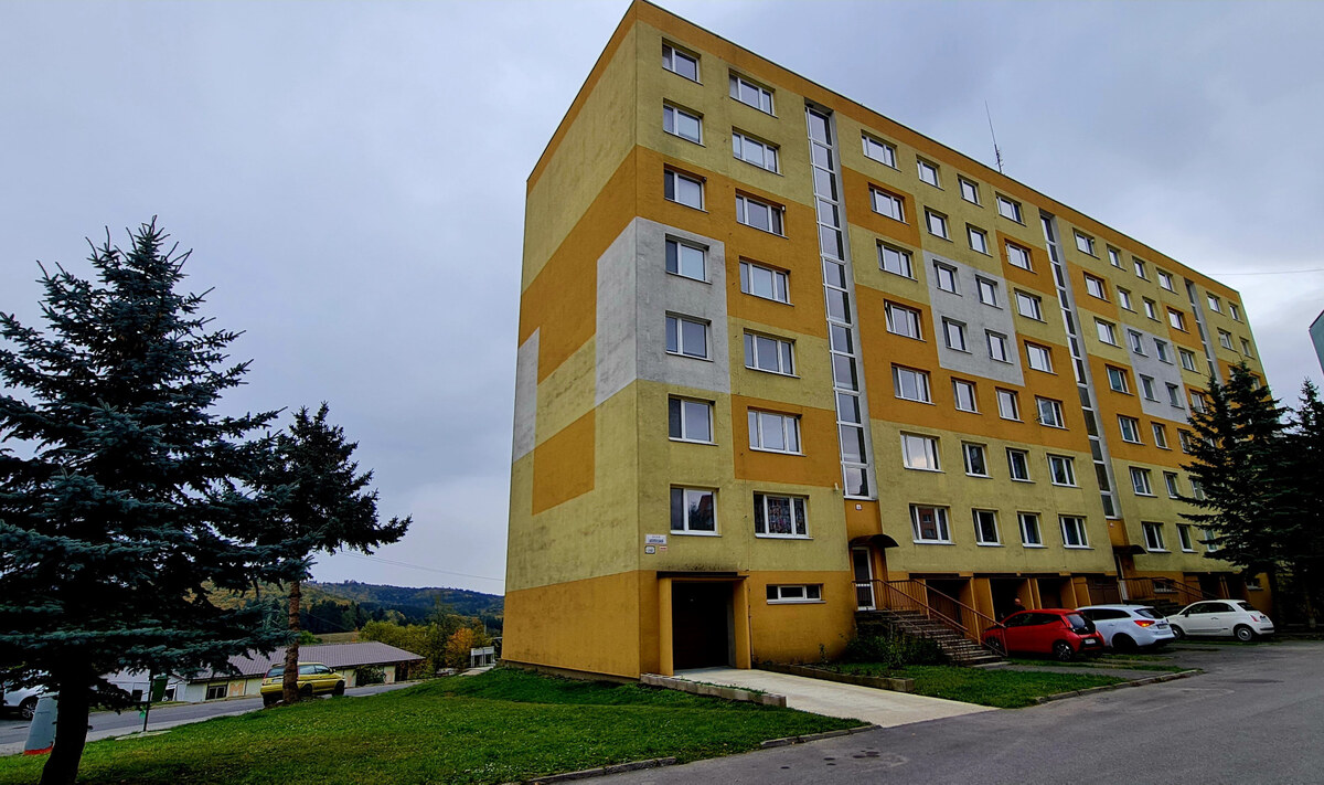 Predané ! 4-izbový byt na predaj, Banská Štiavnica. — foto 2