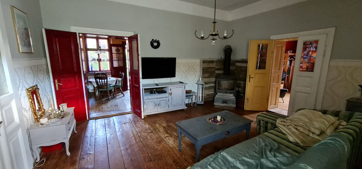 Predané - Exkluzívne - meštiansky rodinný dom na predaj, Pukanec — foto 12