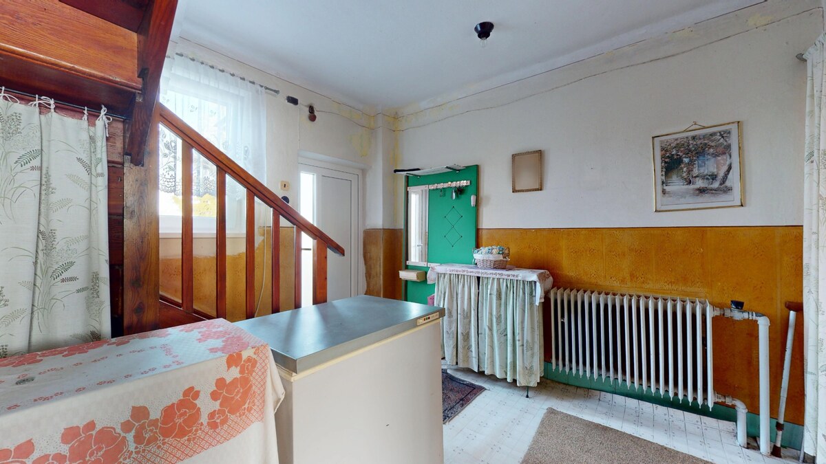 zľava: Na predaj 3izbový rodinný dom s veľkým pozemkom v obci Kátov — foto 6