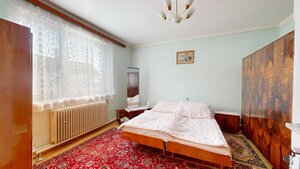 zľava: Na predaj 3izbový rodinný dom s veľkým pozemkom v obci Kátov — foto 11