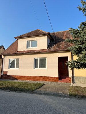 zľava: Na predaj 3izbový rodinný dom s veľkým pozemkom v obci Kátov — foto 17