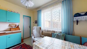 zľava: Na predaj 3izbový rodinný dom s veľkým pozemkom v obci Kátov — foto 4